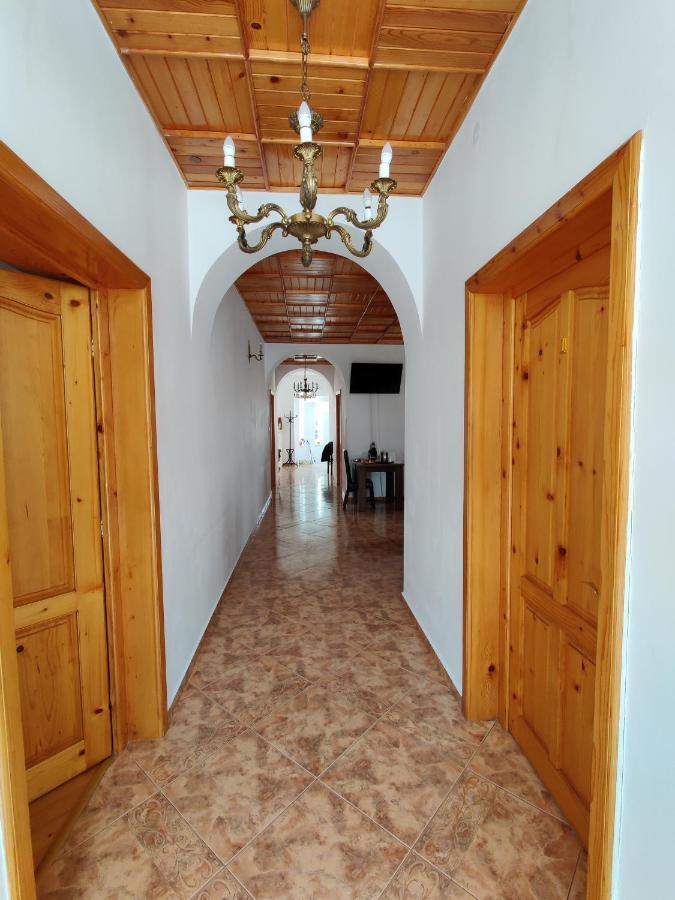 Castle Gate Hotel Бран Екстериор снимка