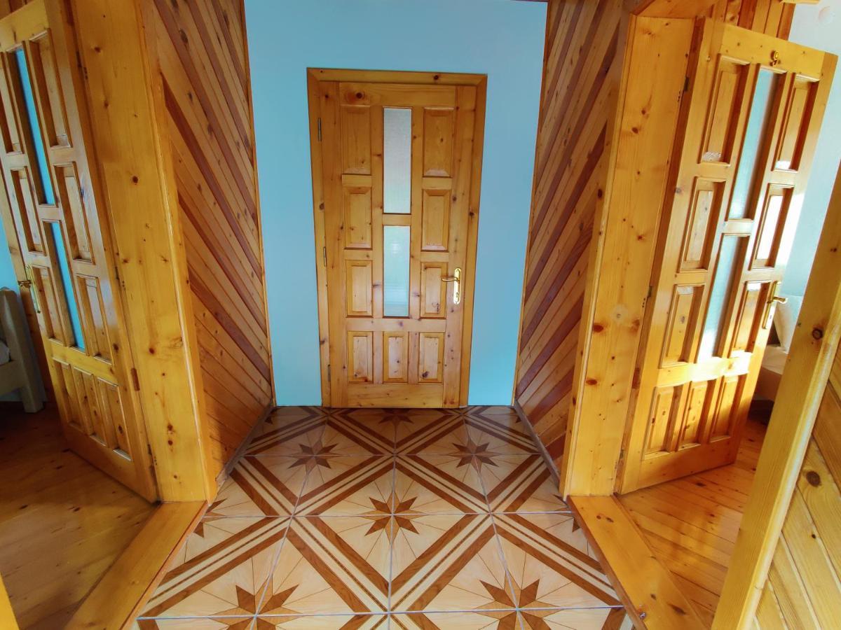 Castle Gate Hotel Бран Екстериор снимка