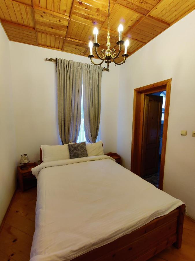 Castle Gate Hotel Бран Екстериор снимка