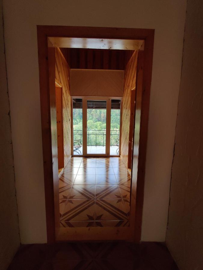 Castle Gate Hotel Бран Екстериор снимка